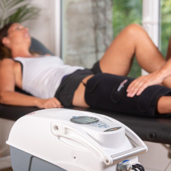 Cryothérapie à eau Ice Compression Moove + 1 manchon cuisse Easycryo Teamalex Medical